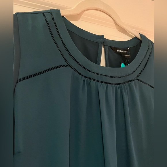 Teal sleeveless blouse - Picture 2 of 4